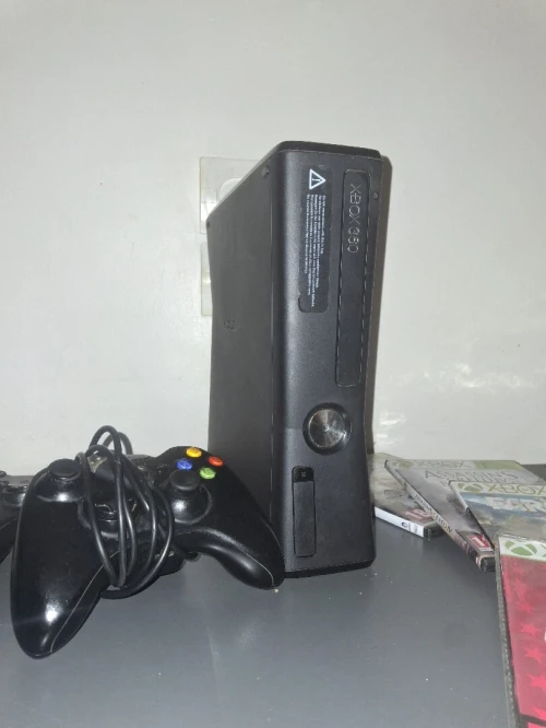 XBOX 360 SLIM