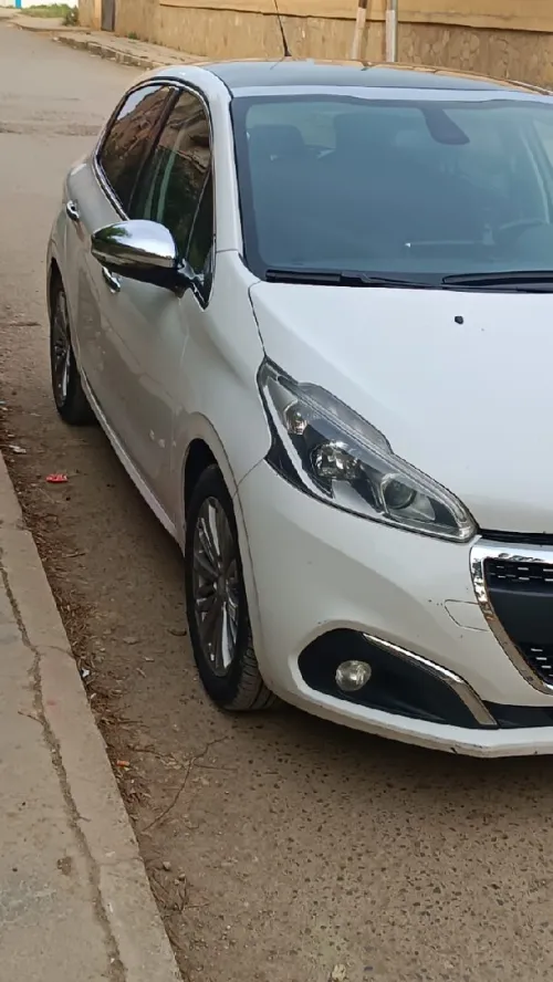 Peugeot 208 2016 208