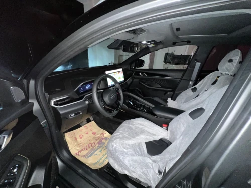 Geely Coolray 2025 