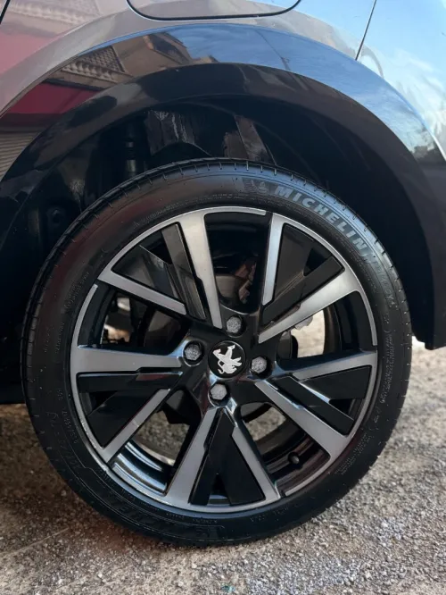 Peugeot 208 2022 GT Line