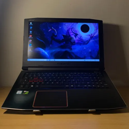 laptop portable Acer PREDATOR Helios gaming 300 G3-571