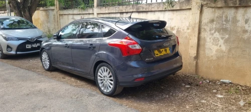 Ford Focus 5 portes 2012 Titanium