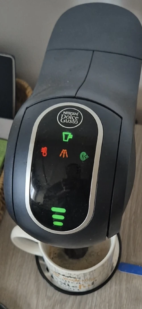 Machine à Café Dolce Gusto Genio S (+ Adaptateur Nespresso)