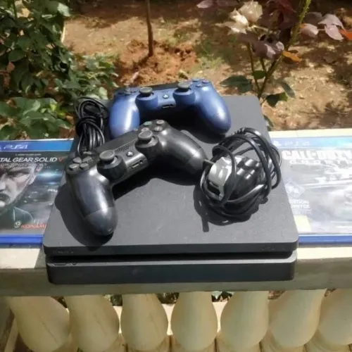 Ps4 slim noir 500g mflachya