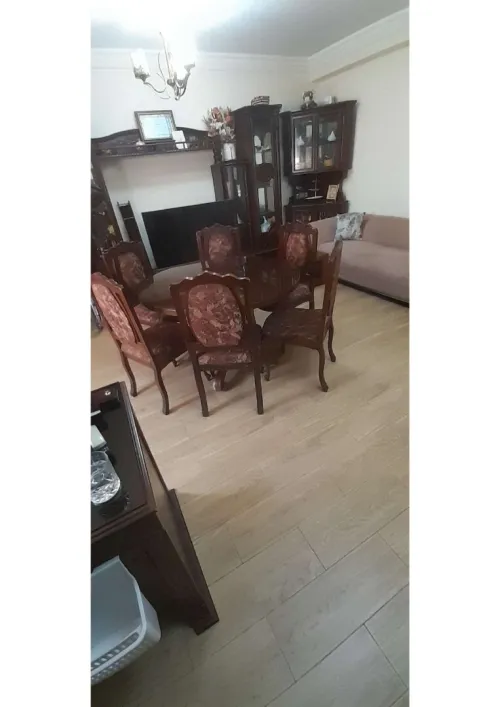 Table ronde a manger- Diamètre 130 cm