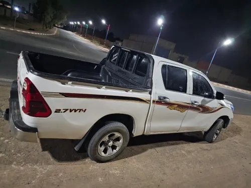 Toyota Hilux 2018 LEGEND SC 4x2