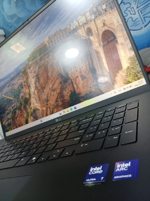 LG GRAM 17Z90T-H TACTILE