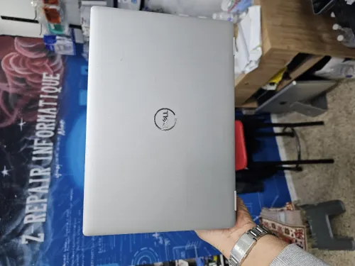 Dell latitude 5330