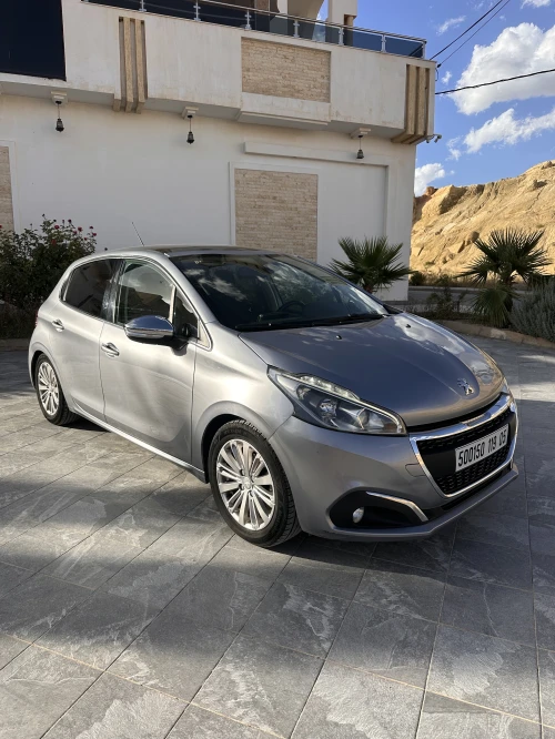 Peugeot 208 2019 Allure Facelift