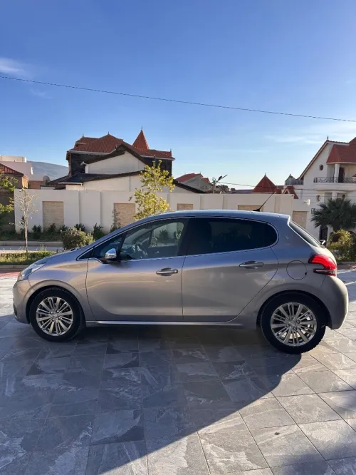 Peugeot 208 2019 Allure