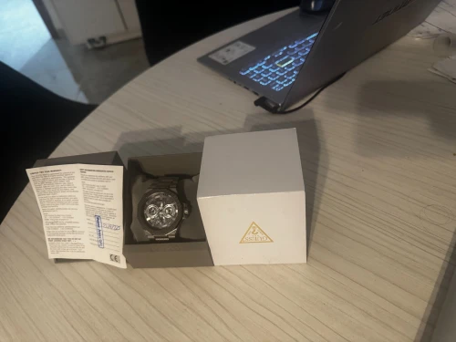 Montre GUESS ORIGINALE - NEUVE