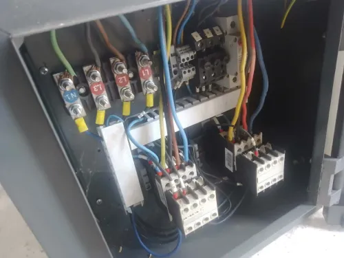 02 Groupes electrogaines + couvoir 24000