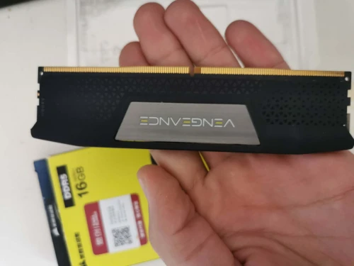 RAM Corsair Vengence DDr5 16Go 6000 CL36