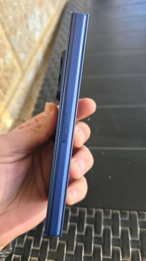 Samsung Galaxy z fold 6
