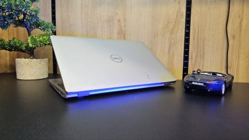 Dell precision 3550