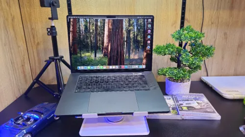 Macbook pro M4 mdm 