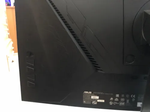 Ecran ASUS TUF Gaming VG24VQ 24" Curved Incurvé 1 Ms 144HZ