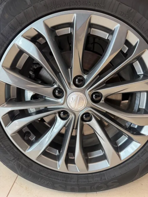 MG MG5 2026 MG5 Luxury Edition