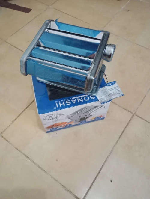 Pasta machine
