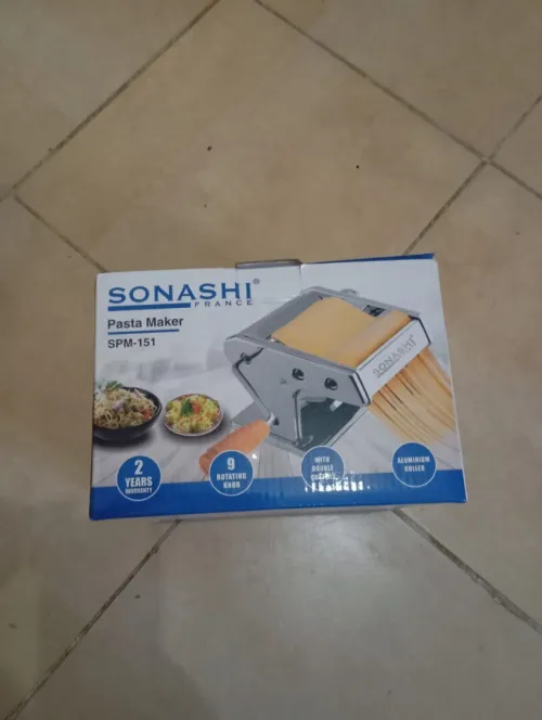 Pasta machine