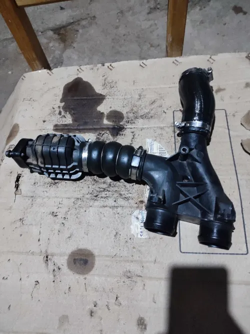 Moteur 1.6 hdi un seul arbrakam Continental 308 2011
