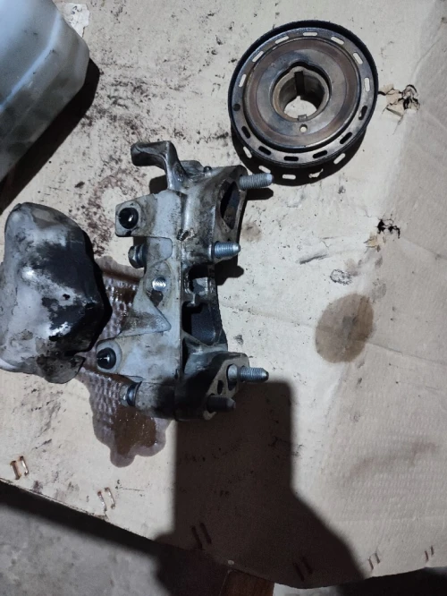 Moteur 1.6 hdi un seul arbrakam Continental 308 2011