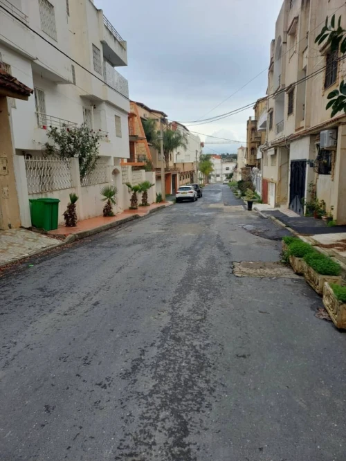 Location bien immobilier Niveau de villa F3 Alger El achour