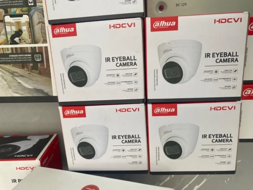 Caméra surveillance et matériel de sécurité 