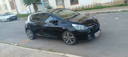 Renault Clio 4 2015 Seventeen