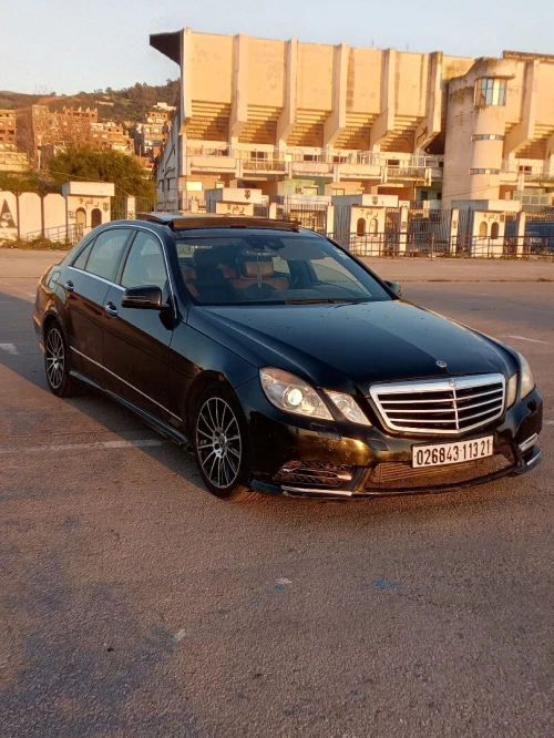 Mercedes Classe E 2013 AVANTGARDE Pack AMG