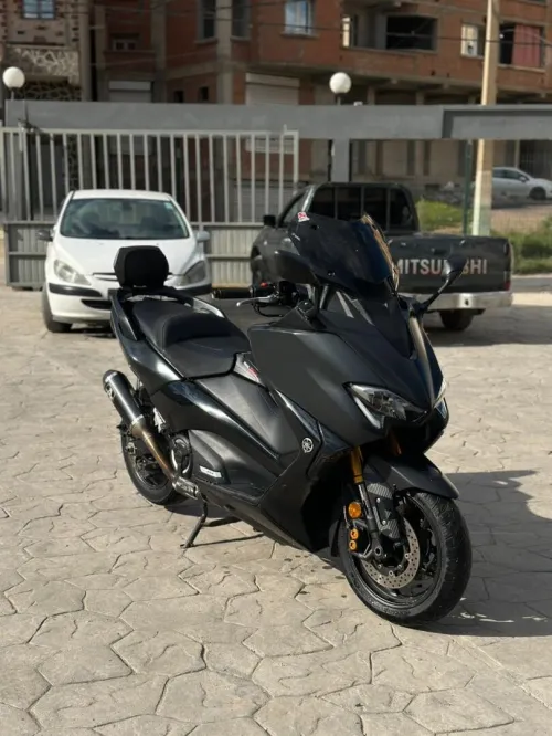 YAMAHA Tmax Dx 2018