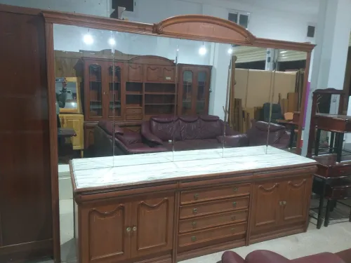 Bahut importation espagnole 