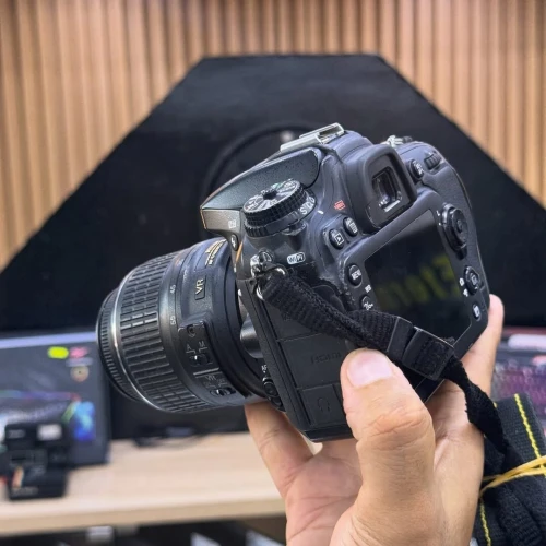 Nikon D7200 avec 18-55mm en excellent état