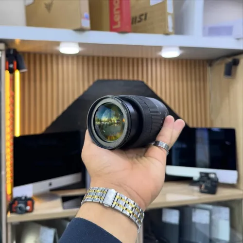 Objectif Canon NANO USM 18-135mm F3.5-5.6 en excellent état avec bouchon