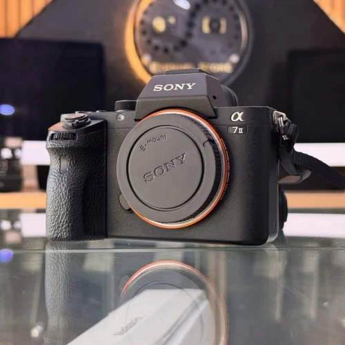 Sony A7 II boitier nu en excellent état batterie et chargeur