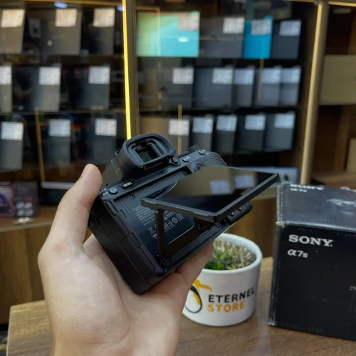 SONY A7 III boitier nu en excellent état batterie et chargeur