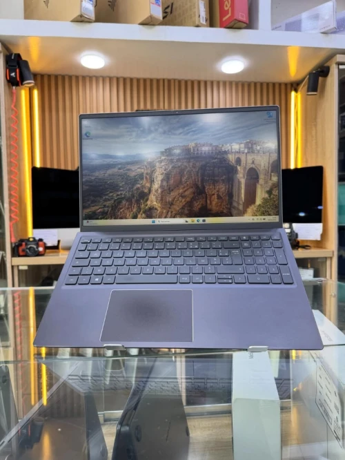 DELL VOSTRO 15- SS10 I5-11320H 8GB/256GB