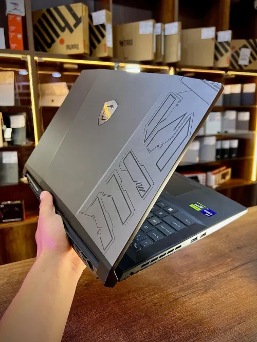 Msi pulse 15B13V I9-13900Hx 16/512 RTX 4060 8GB 15pouces 2k 240Hz