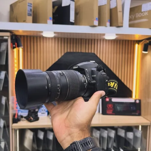 Nikon D5000 avec tamron 70-300mm en excellent état