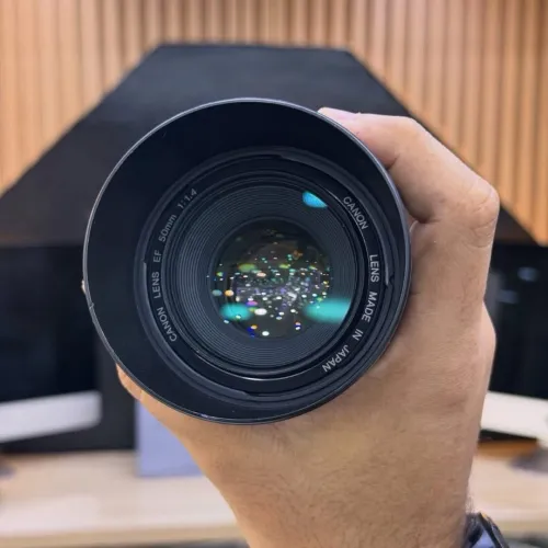 Canon 50mm f/1.4 en excellent état
