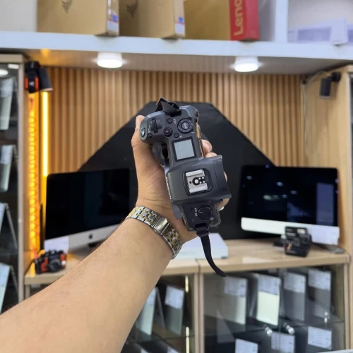 Canon EOS R boitier nu en excellent état batterie et chargeur