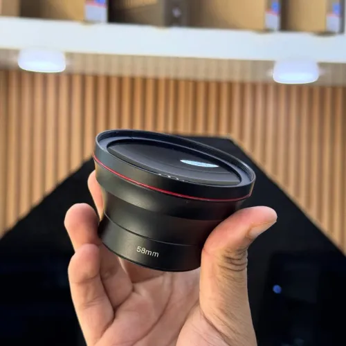 Samyang wide angle lens 58mm en excellent état