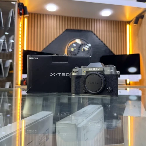 Fujifilm X-T50 boitier nu neuf jamais utilisé