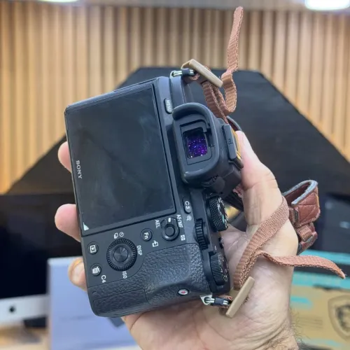 Sony A7 II boitier nu en excellent état batterie et chargeur