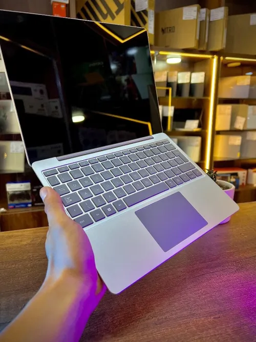 Surface laptop Go 3 I5-1235U 16/256 12Pouce FHD+ tactile 