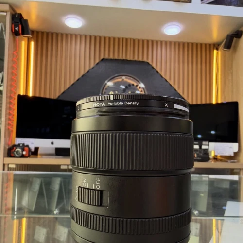 Sony 24mm 1.4 G-Master E-mount en excellent etat avec deux bouchons