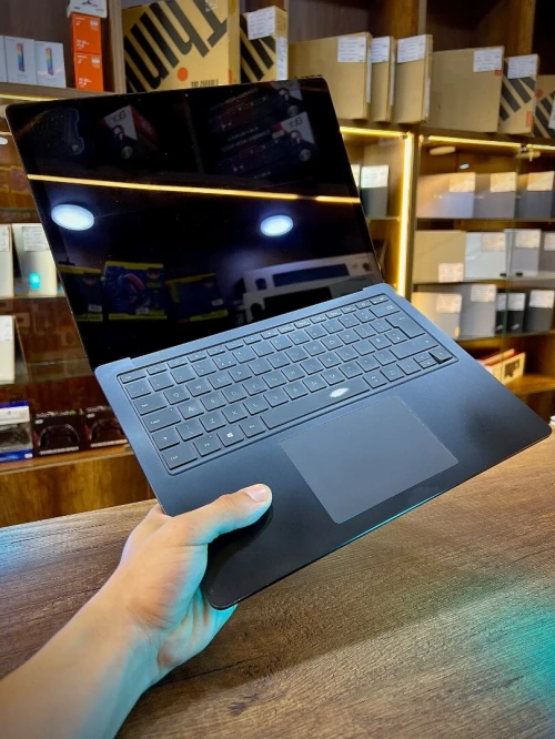 surface laptop 4 core i5-1185 G7 16GB/512GB