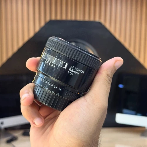 Nikon 85mm f/1.8 en excellent état