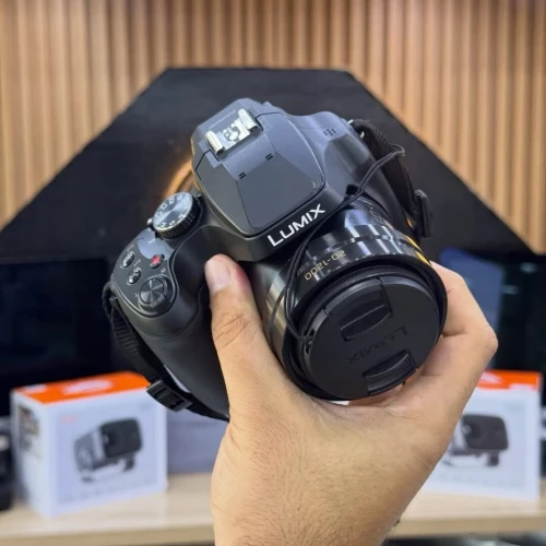 Lumix FZ82D en excellent état batterie et chargeur
