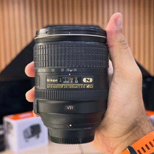 Nikon 24-120mm f/4 serie N en excellent état